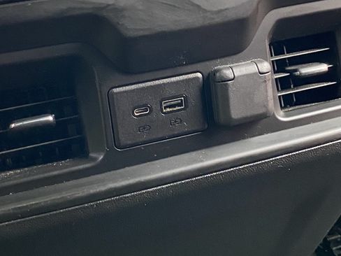 Used 2020 Chevrolet Silverado 1500 RST image 17