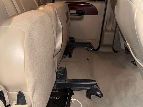 Used 2005 Ford F250 Lariat image 13