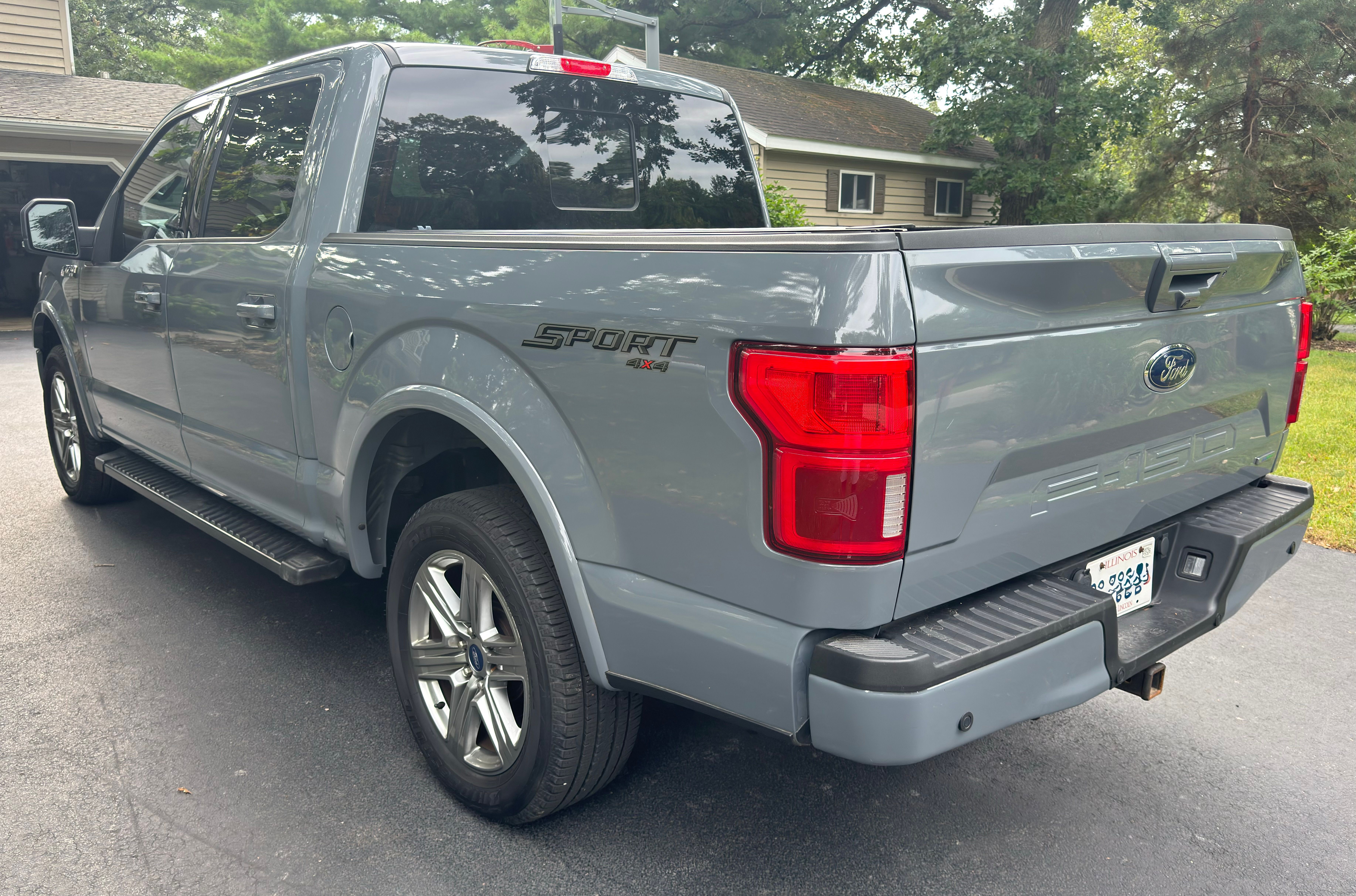 Used 2019 Ford F150 Lariat w/ Equipment Group 502A Luxury AWD/4WD image 5