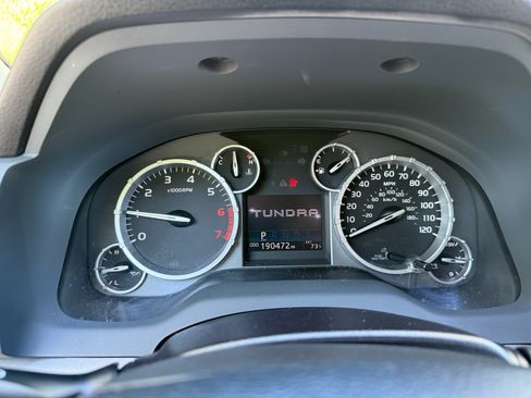 Used 2016 Toyota Tundra SR5 w/ SR5 Upgrade Package RWD image 19