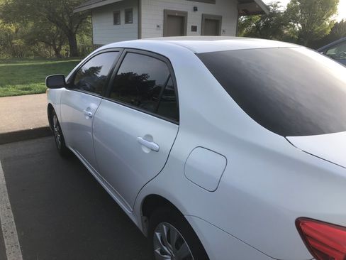 Used 2012 Toyota Corolla LE image 12