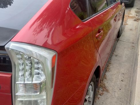 Used 2010 Toyota Prius Three image 6