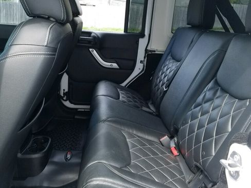 Used 2015 Jeep Wrangler Unlimited Sport w/ Quick Order Package 24S image 11