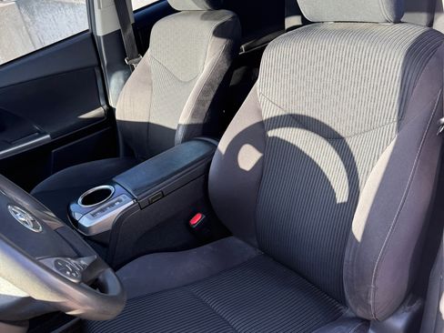 Used 2015 Toyota Prius V Three image 11