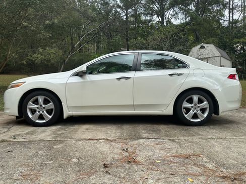 Used 2009 Acura TSX Sedan image 2