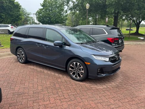 Used 2026 Honda Odyssey Elite image 6