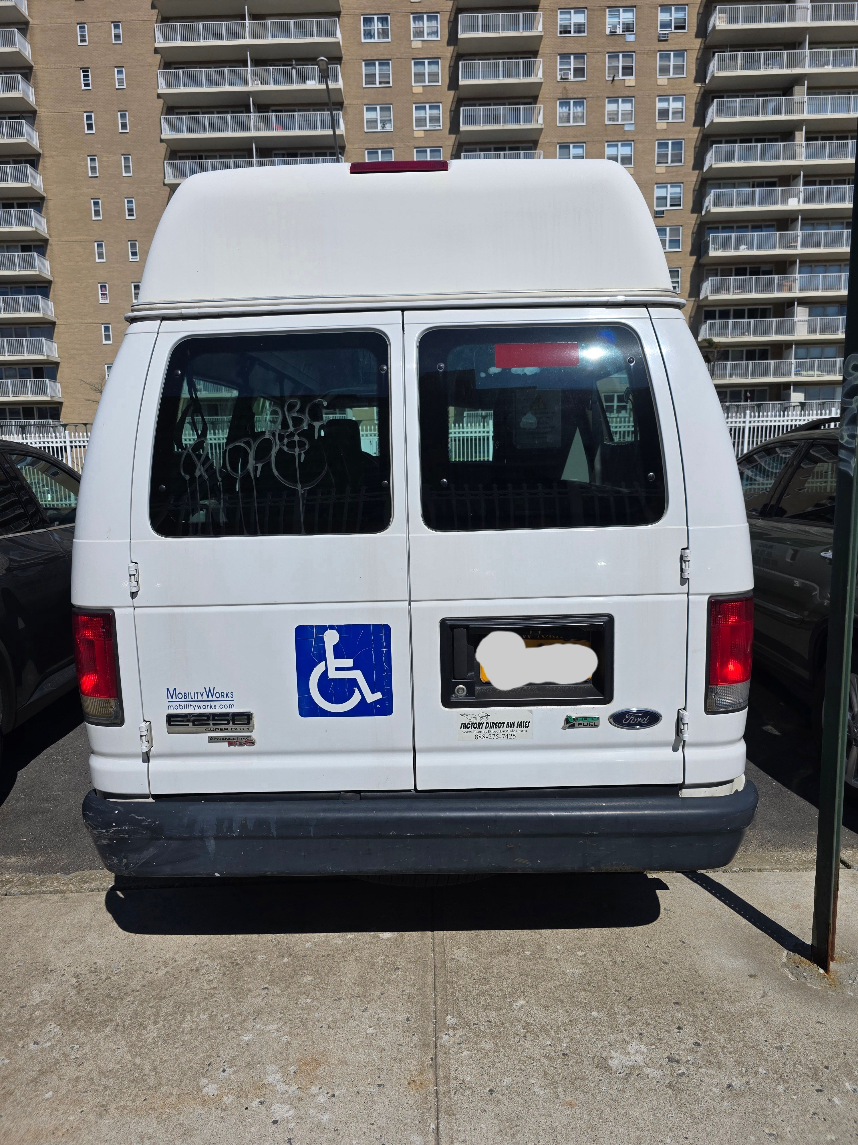 Used 2014 Ford E-250 and Econoline 250 w/ Power Group RWD image 6