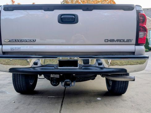 Used 2004 Chevrolet Silverado 1500 4x4 Extended Cab w/ Z71 Convenience Package 2 image 5