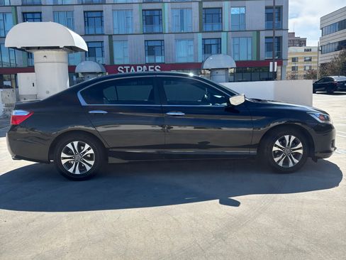 Used 2013 Honda Accord LX image 6