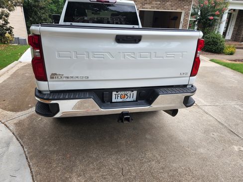 Used 2021 Chevrolet Silverado 3500 LTZ image 5