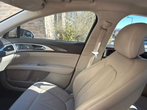 Used 2019 Lincoln MKZ Reserve w/ Reserve Plus Package image 12