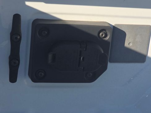 Used 2024 RAM 2500 Tradesman w/ Chrome Appearance Group image 8