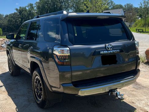 Used 2020 Toyota 4Runner TRD Off-Road Premium w/ Moonroof Package AWD/4WD image 19
