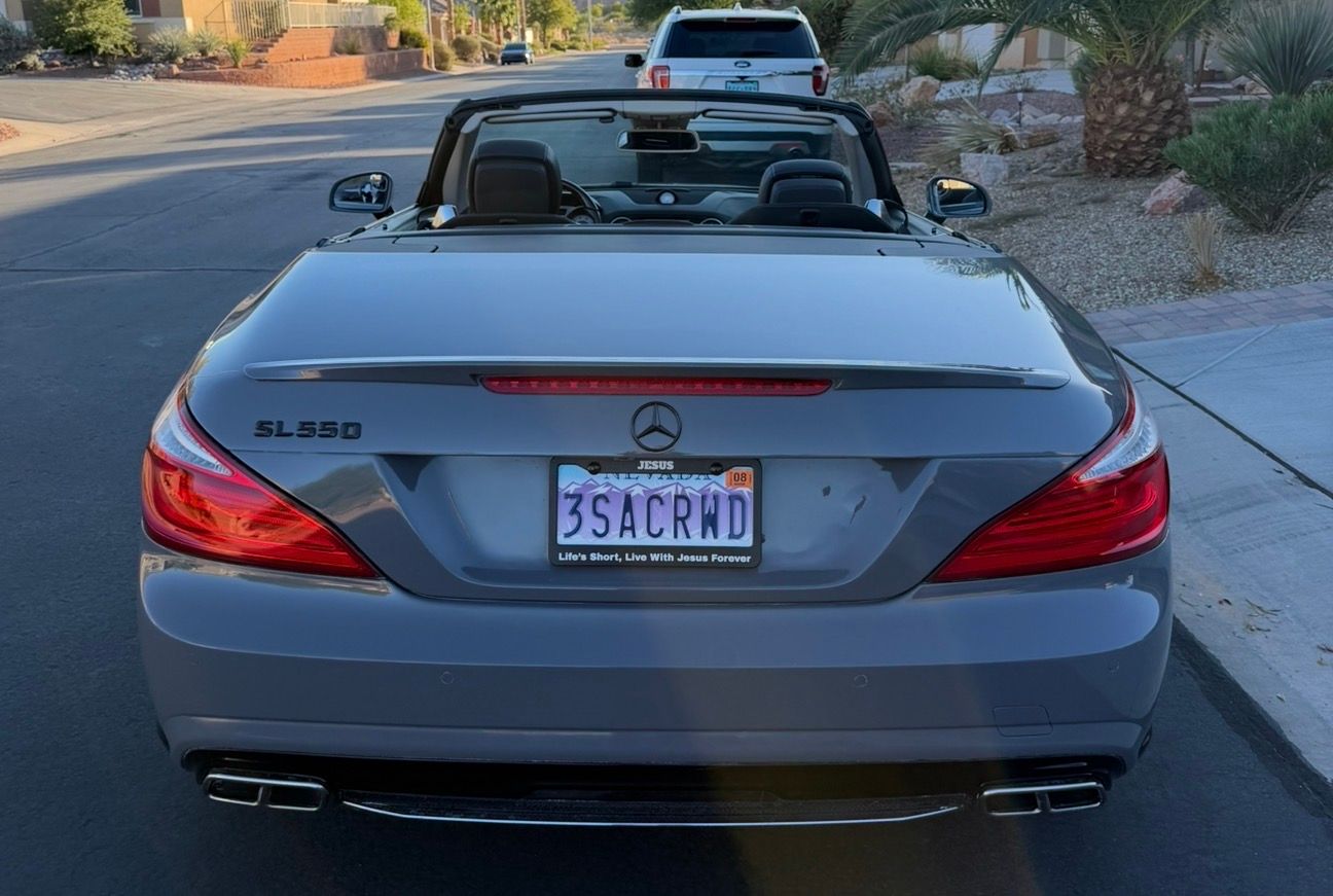 Used 2013 Mercedes-Benz SL 550 image 2