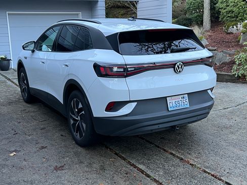 Used 2022 Volkswagen ID.4 Pro image 10