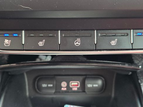 Used 2018 Kia Sorento SX image 14