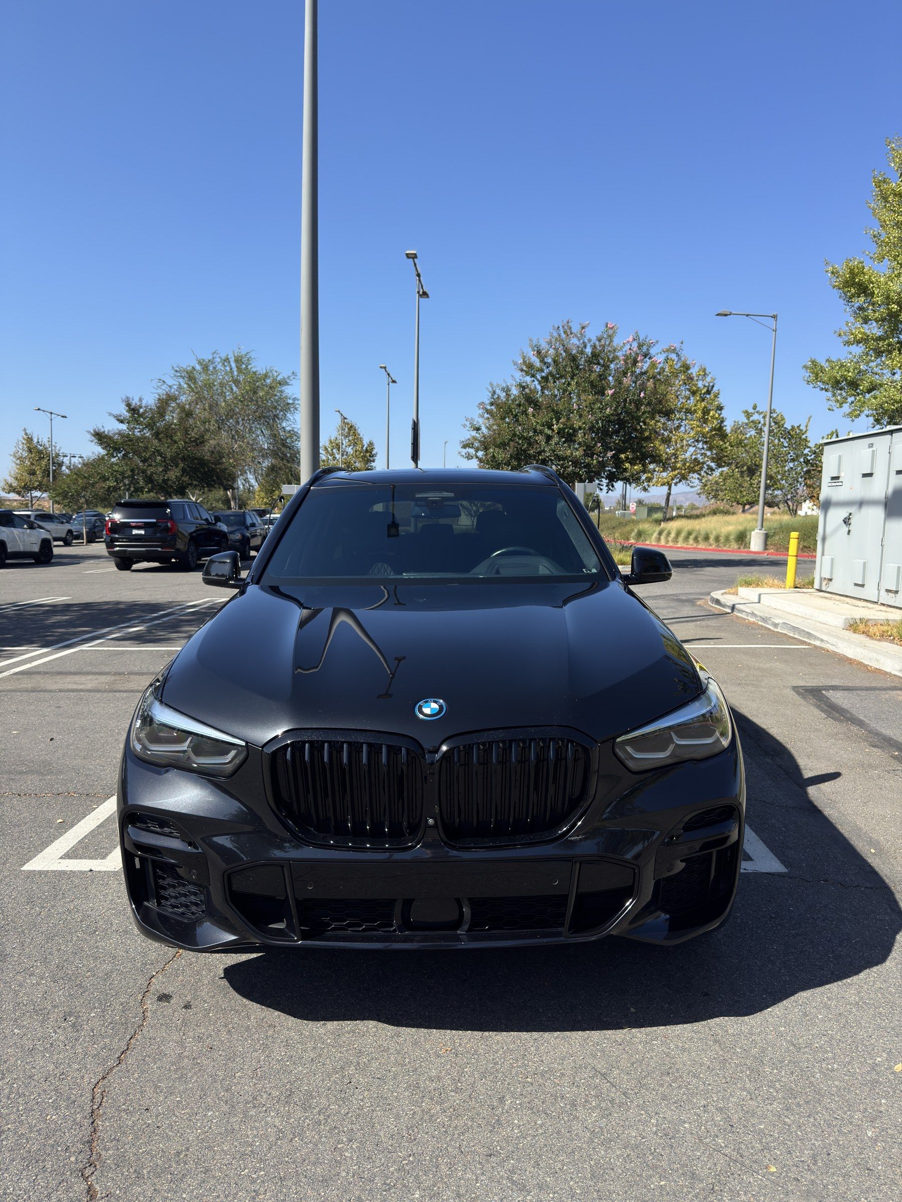 Used 2022 BMW X5 xDrive45e w/ M Sport Package AWD/4WD image 2