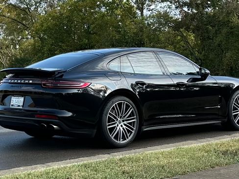 Used 2017 Porsche Panamera 4S AWD/4WD image 1