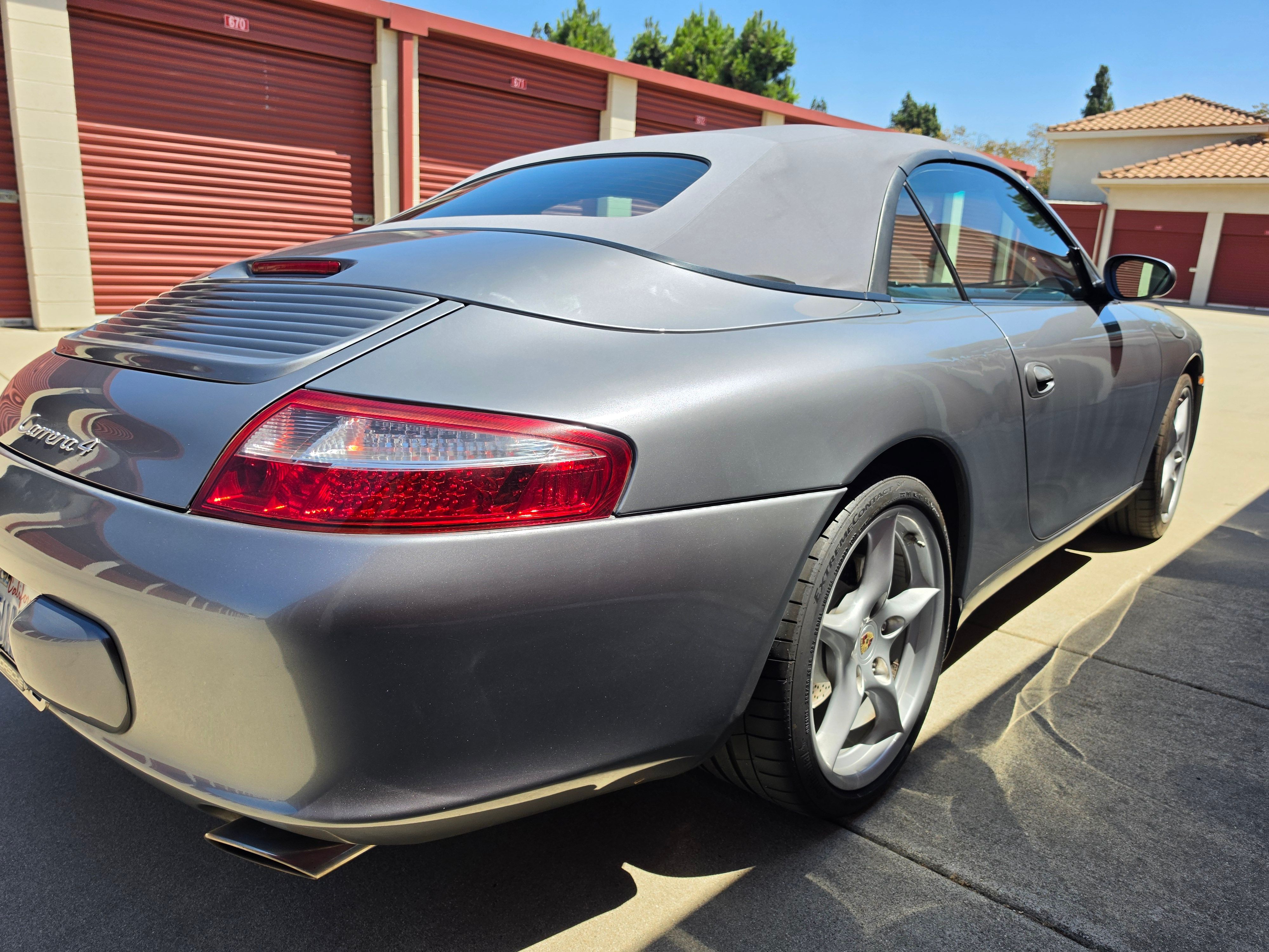 Used 2003 Porsche 911 Carrera 4 AWD/4WD image 2
