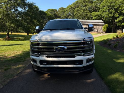 Used 2024 Ford F350 Limited w/ FX4 Off-Road Package AWD/4WD image 2