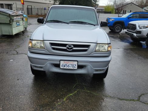 Used 2002 MAZDA B-Series Pickup 2WD Cab Plus B3000 image 4