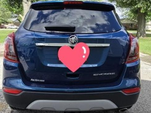 Used 2020 Buick Encore Preferred FWD image 5