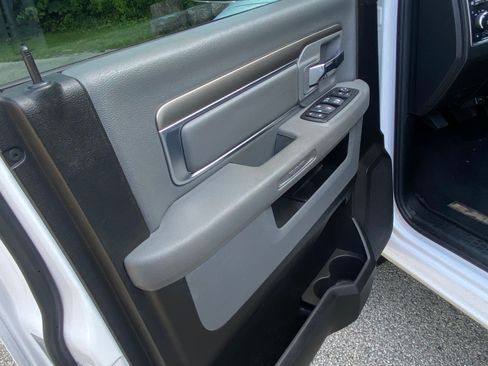 Used 2019 RAM 1500 Big Horn AWD/4WD image 17