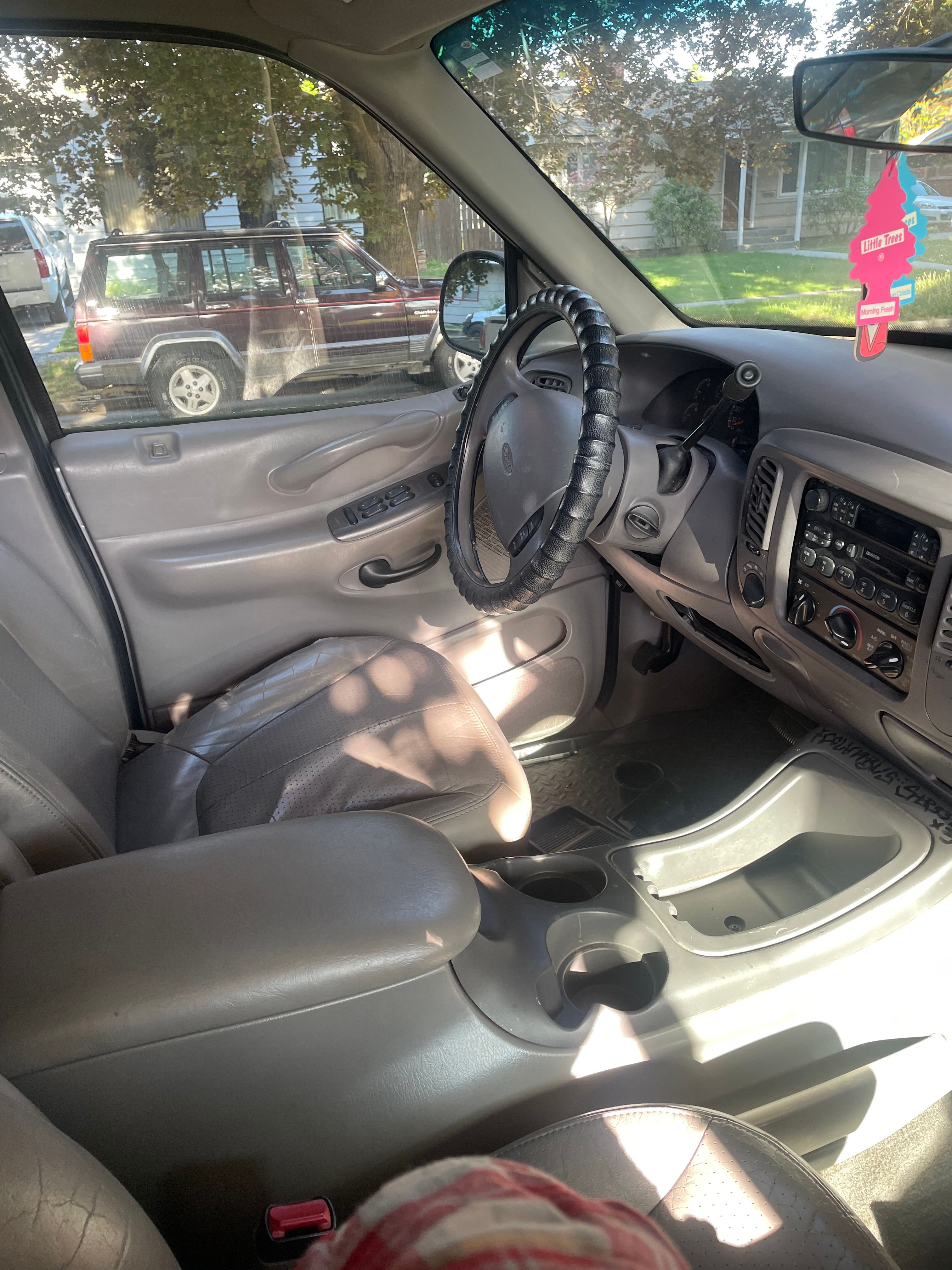 Used 1997 Ford Expedition 4WD image 16