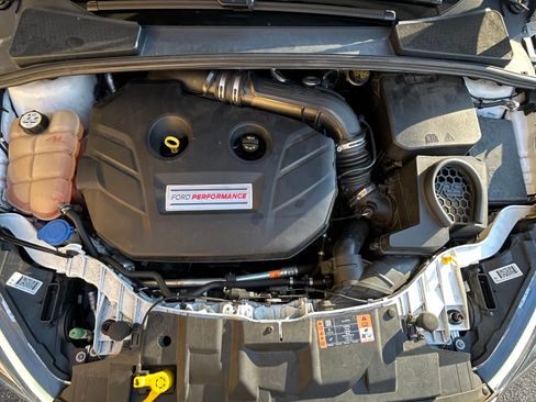 Used 2017 Ford Focus RS image 15