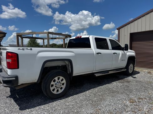 Used 2015 GMC Sierra 2500 4x4 Crew Cab w/ Sierra Convenience Package image 1