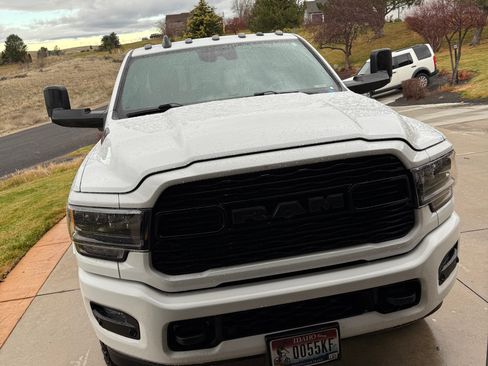 Used 2021 RAM 3500 Limited image 4