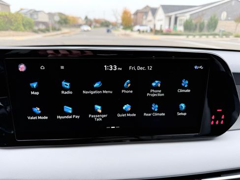 Used 2024 Hyundai Palisade SEL w/ Premium Package image 18