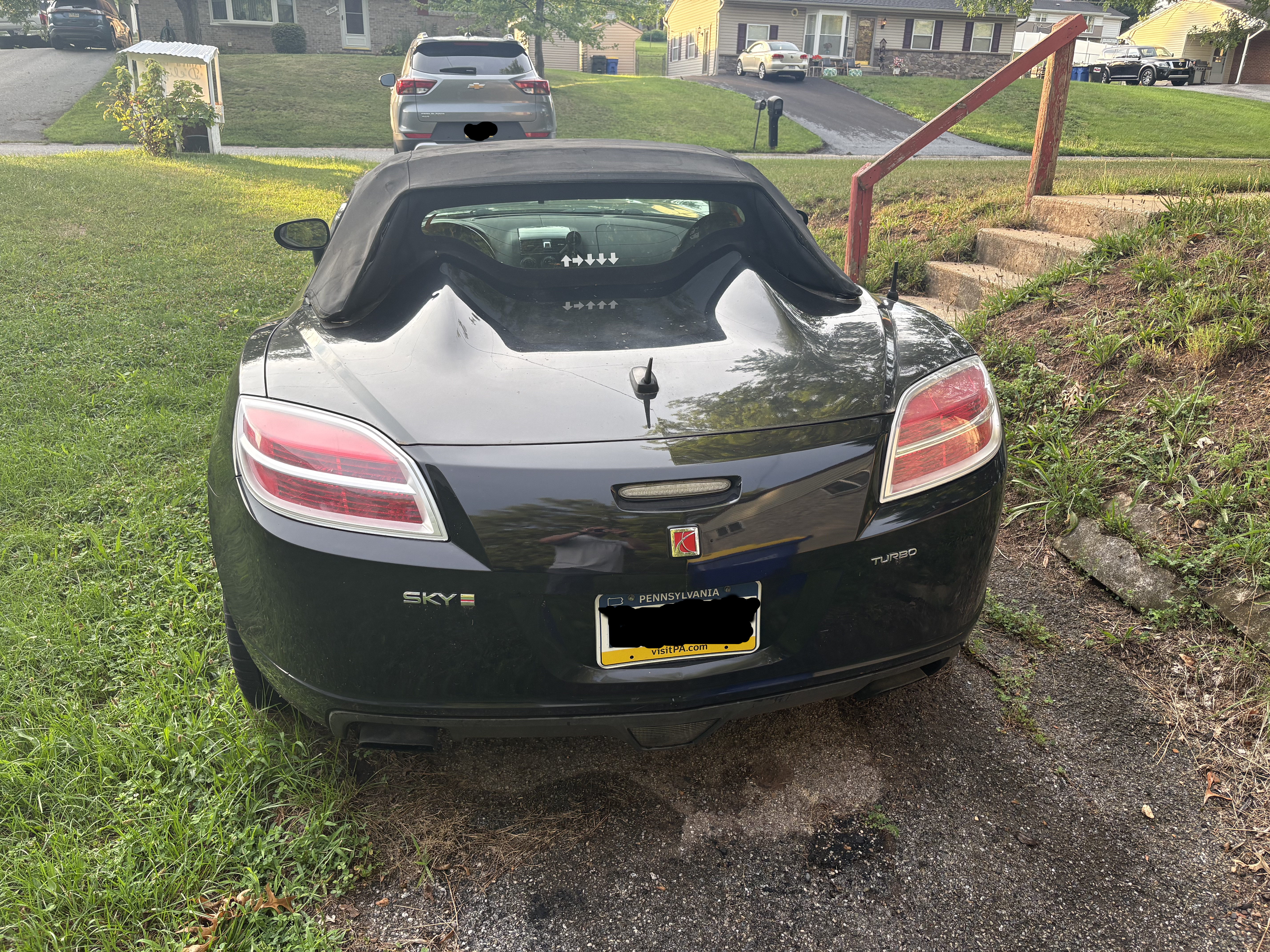Used 2008 Saturn Sky Red Line RWD image 4