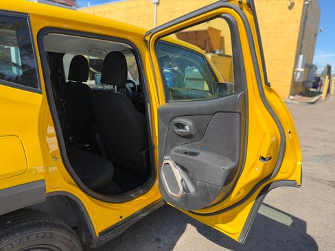 Used 2015 Jeep Renegade Sport w/ Power & Air Group image 23