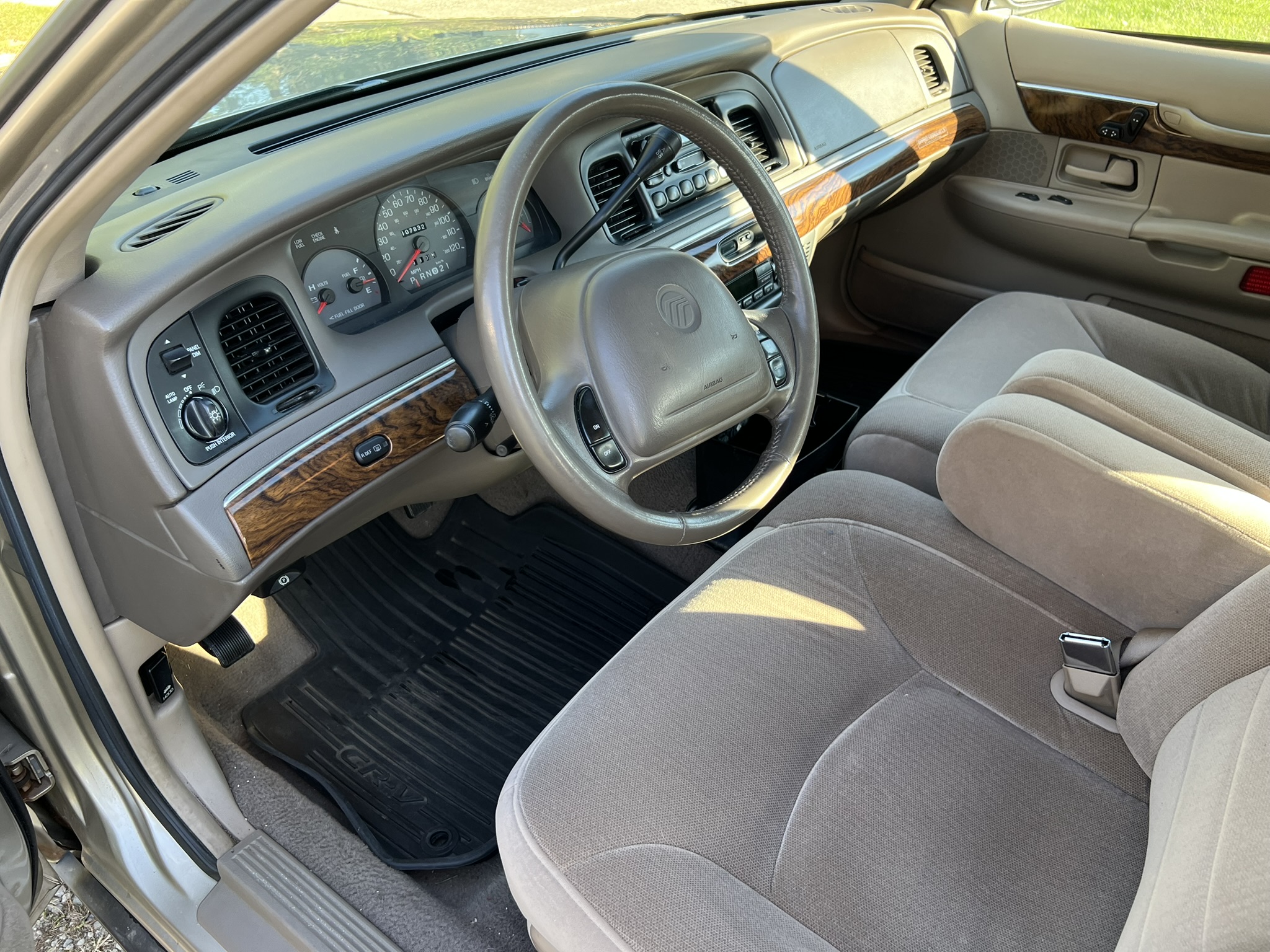 Used 1999 Mercury Grand Marquis LS RWD image 15