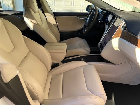 Used 2018 Tesla Model S 100D image 5