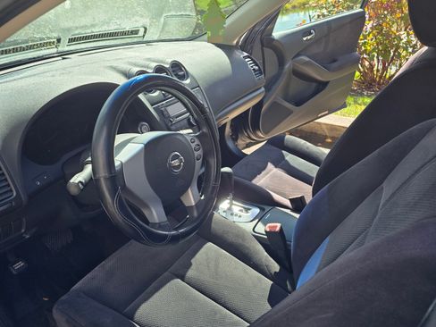 Used 2009 Nissan Altima 2.5 S image 2