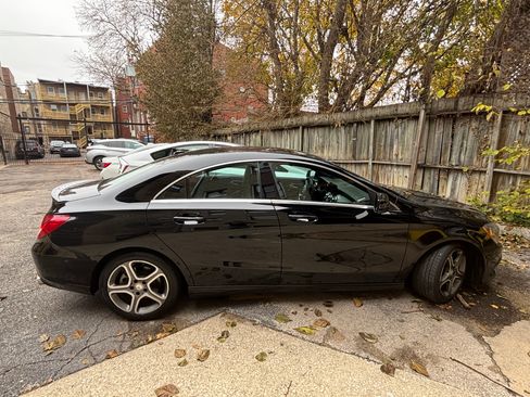 Used 2014 Mercedes-Benz CLA 250 4MATIC image 5