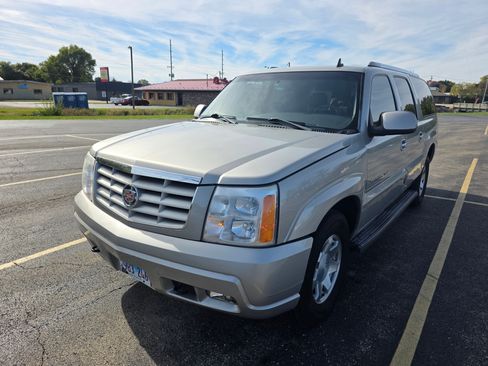Used 2006 Cadillac Escalade ESV AWD image 1