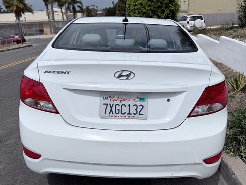 Used 2016 Hyundai Accent SE FWD image 4