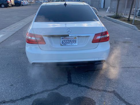 Used 2011 Mercedes-Benz E 550 Sedan image 2