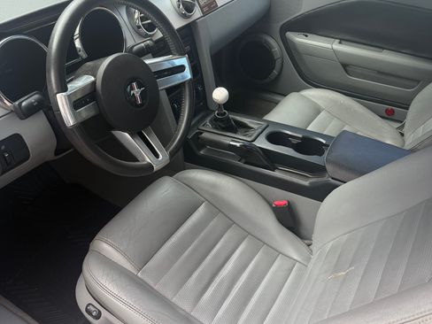 Used 2006 Ford Mustang GT Premium image 12