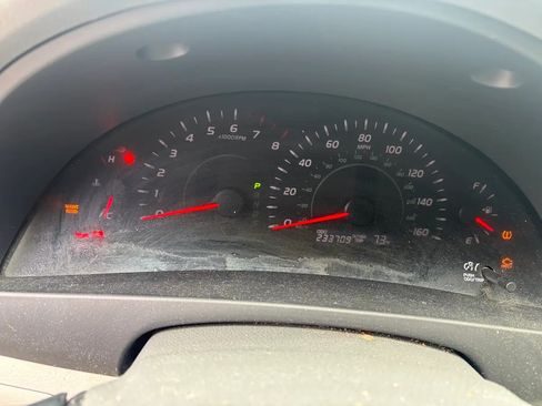 Used 2007 Toyota Camry LE FWD image 10