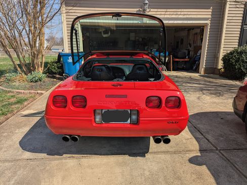 Used 1995 Chevrolet Corvette Coupe image 5