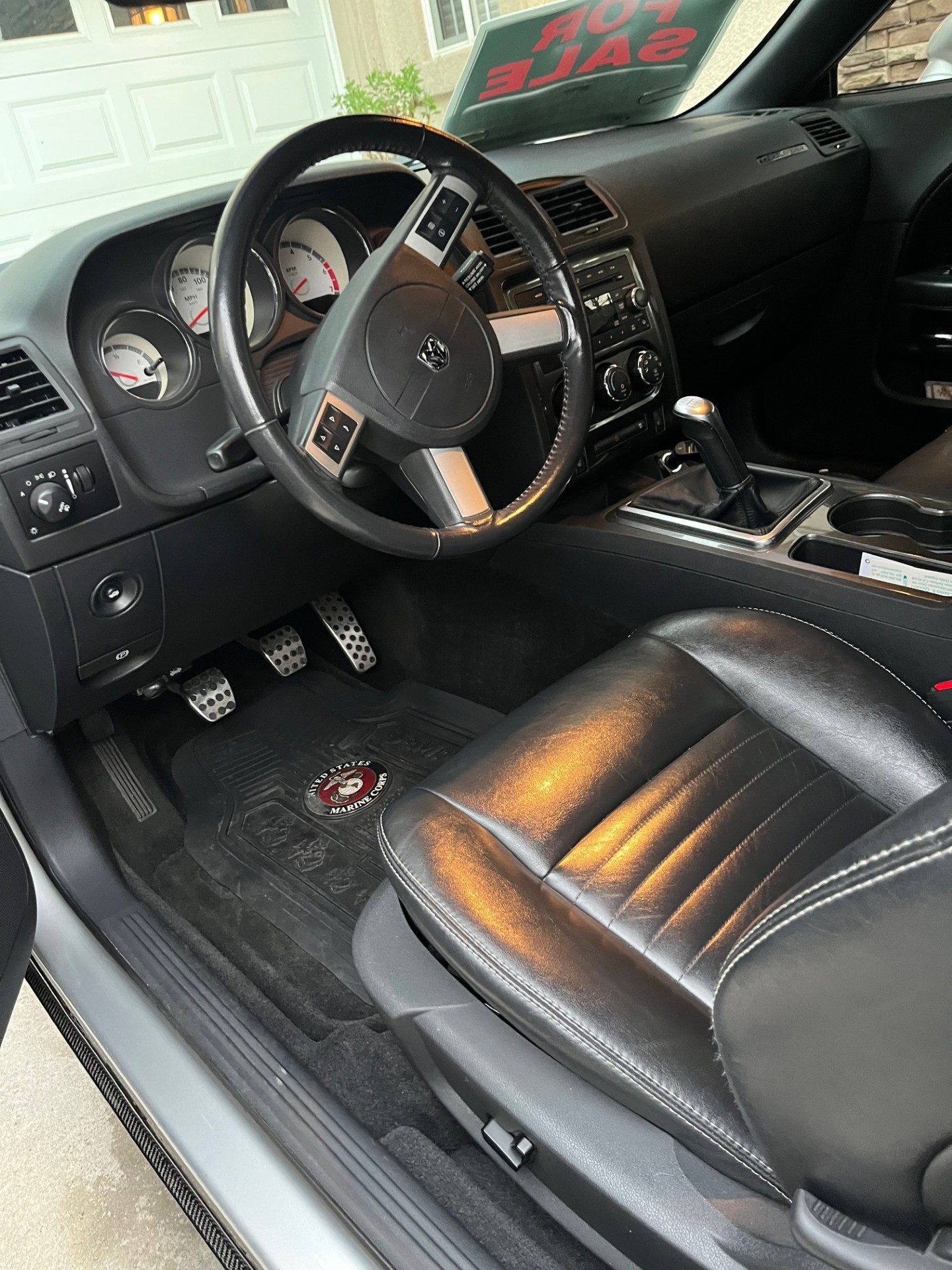 Used 2009 Dodge Challenger R/T RWD image 10