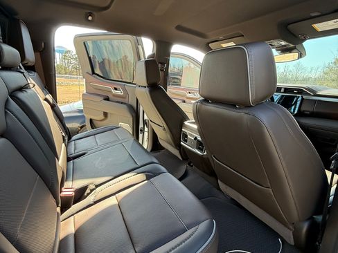 Used 2023 GMC Sierra 1500 Denali AWD/4WD image 14