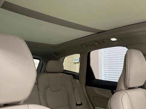 Used 2025 Volvo XC60 B5 Plus w/ Protection Package Premier image 21