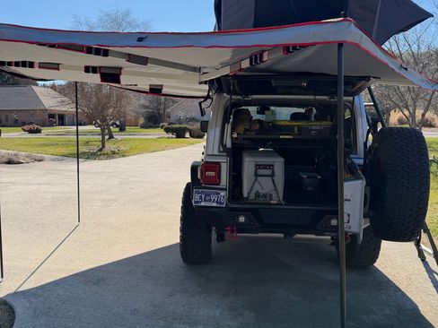 Used 2021 Jeep Wrangler Unlimited Rubicon image 9