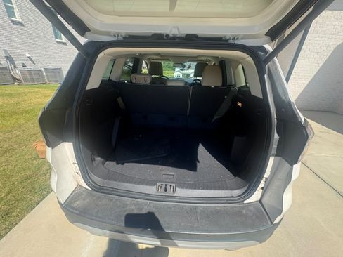 Used 2017 Ford Escape Titanium w/ Equipment Group 301A AWD/4WD image 9