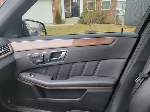 Used 2012 Mercedes-Benz E 350 4MATIC Sedan image 6